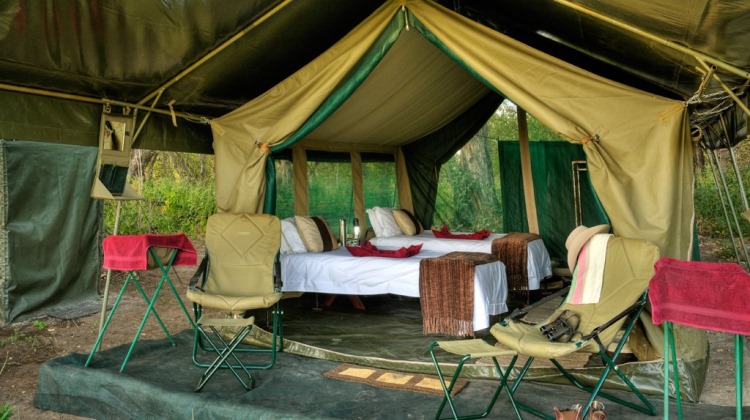 Mobile tented camp, Footsteps