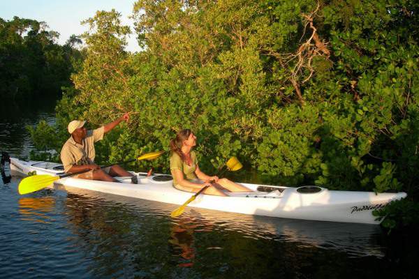 Ibo-Island-guided-kayaking