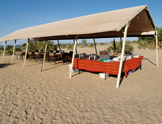 Lobolo mess tent, Lake Turkana