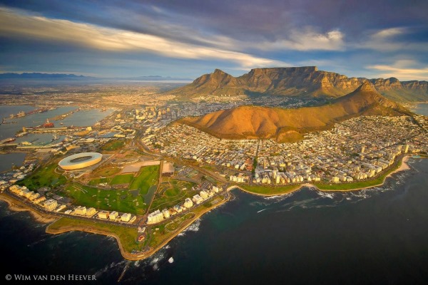 Aerial-Cape-Town-Pic-with-Sea-Point-WimVanDenHeever-SouthAfrica 600 400