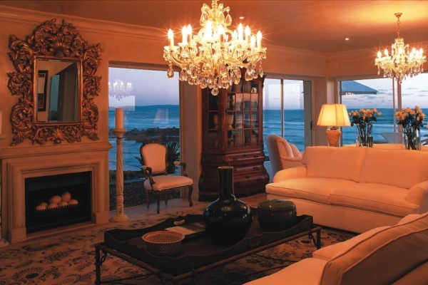 Birkenhead_House_lounge-Hermanus-SouthAfrica-sea-view-@Royal_Portfolio