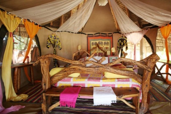 Elephant-Watch-Camp-bedroom 