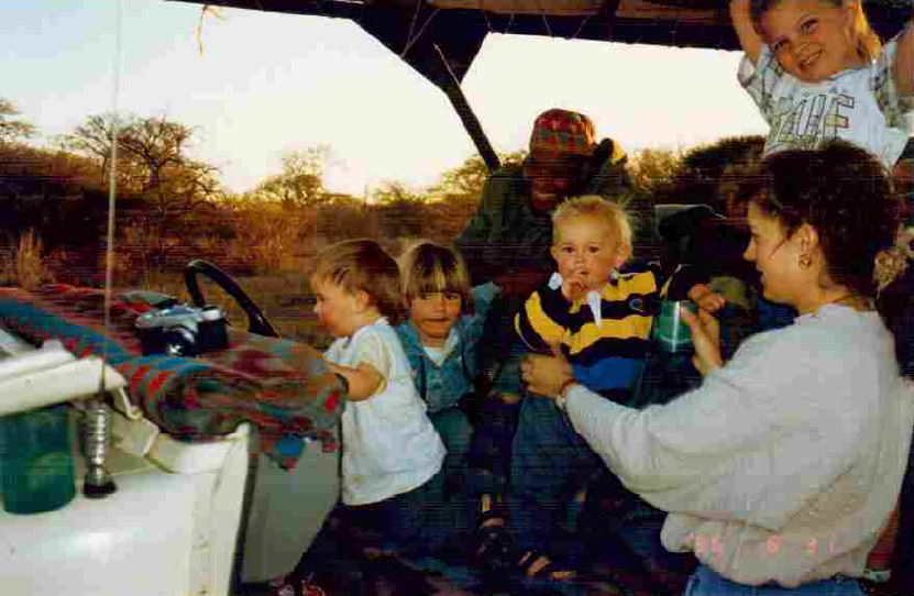 Family game drive in 1990’s kids in a 4x4