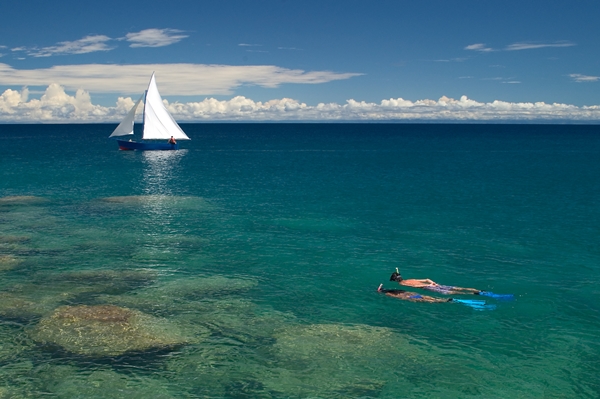 Crystal clear waters in Lake Malawi, ideal for snorkelling and scuba diving. Kaya Mawa