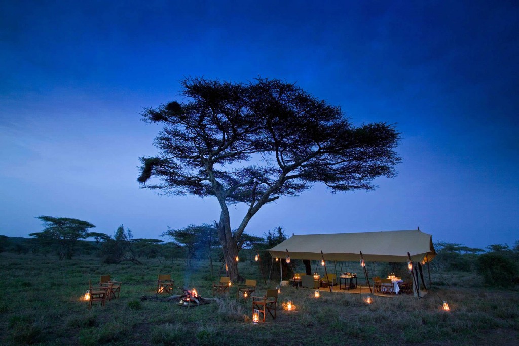 Mobile safaris - Serengeti under canvas - mess tent