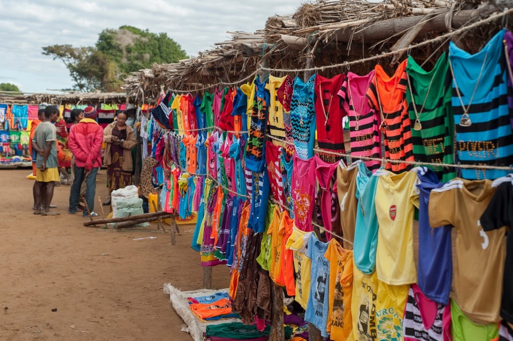 Colourful markets at Mandrare River Camp