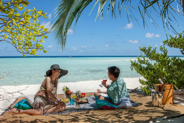 Castaway romantic picnic The Residence Maldives
