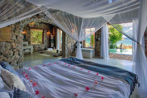 Romantic Kaya Mawa, bedroom on Lake Malawi - Zambia and Malawi