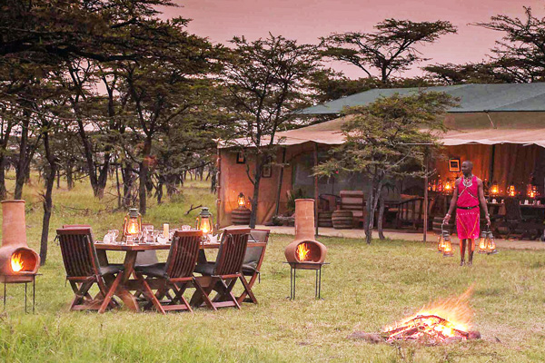 Kicheche Bush Camp, al fresco dining, Masai Mara, Kenya